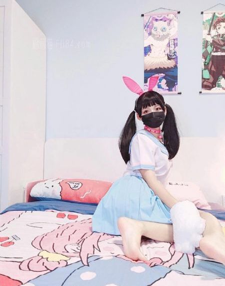 我被室友们强了H女百合_超清动漫在线观看