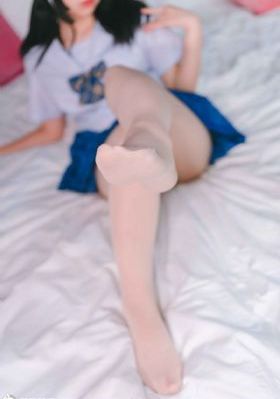 美女裸露隐私_HD日本电影在线