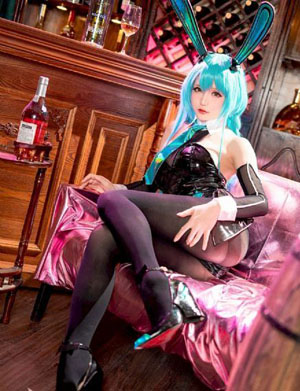 水野朝阳痴女系OL在线观看_720动漫在线观看