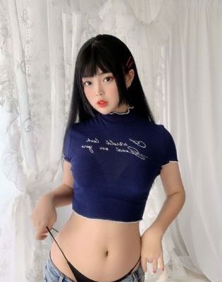 三级黄网_十万网红美女美酱