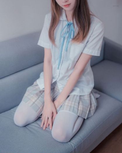 夫妻俩野外性野战偷拍_国产剧免费播放