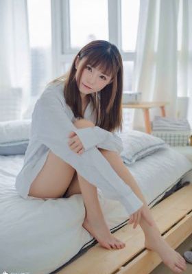 校花拍AV被np高H薄_4K电影在线观看